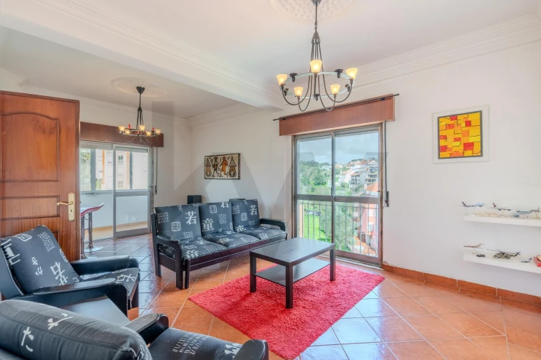 Apartamento T2 para Venda em Queluz e Belas Foto 6