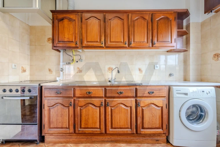 Apartamento T2 para Venda em Queluz e Belas Foto 17