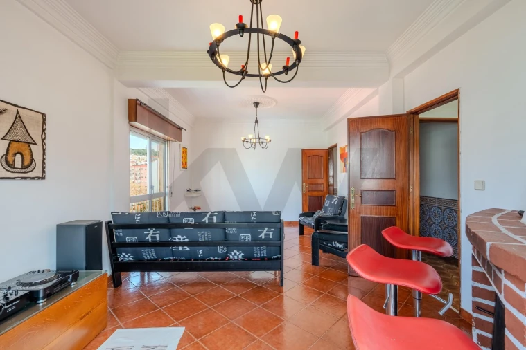 Apartamento T2 para Venda em Queluz e Belas Foto 11