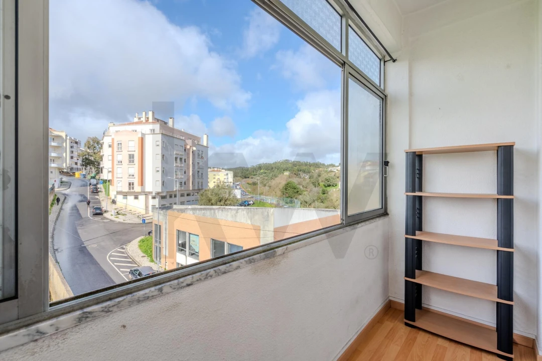 Apartamento T2 para Venda em Queluz e Belas Foto 10
