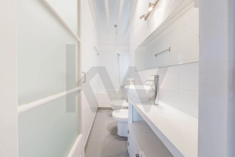 Apartamento T2 para Venda em Misericórdia Foto 13