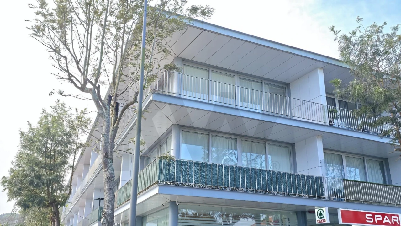 Apartamento T3 para Venda em Pico da Pedra Foto 32