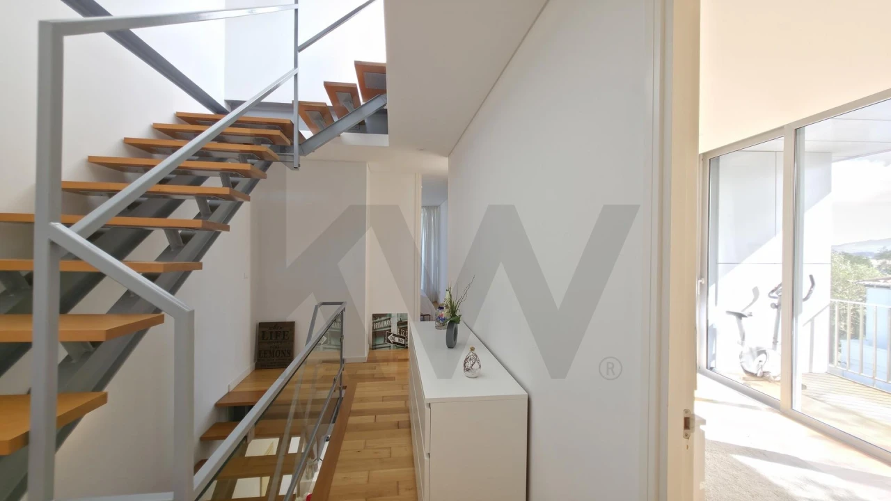 Apartamento T3 para Venda em Pico da Pedra Foto 21