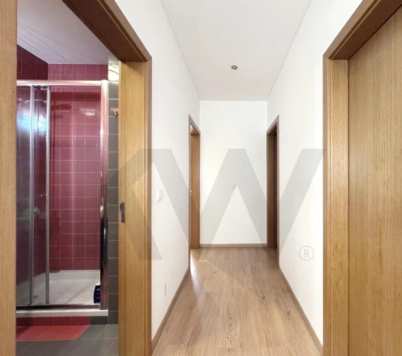 Moradia T3 para Arrendamento em Romeira e Várzea