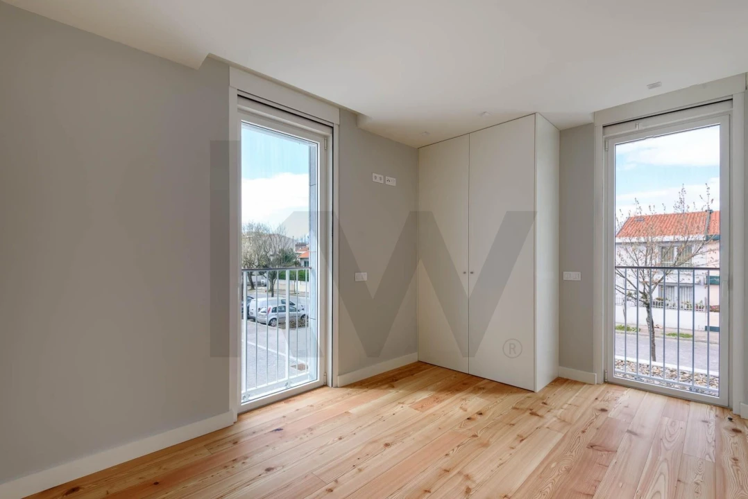 Apartamento T1 para Arrendamento em São Mamede de Infesta e Senhora da Hora Foto 8