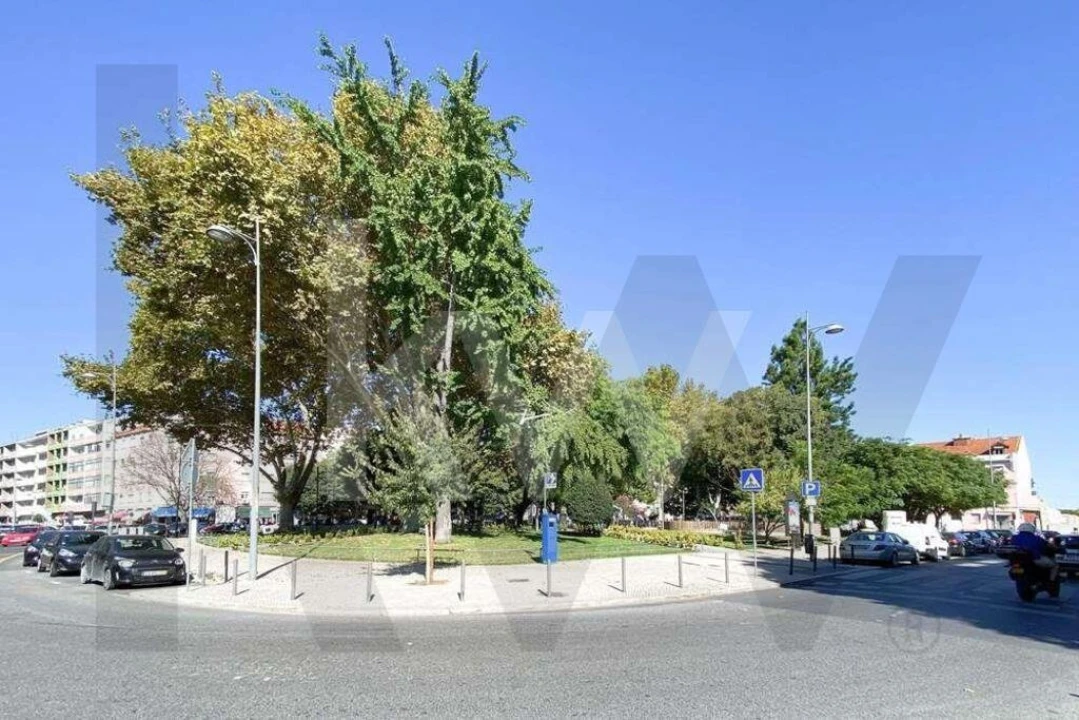 Loja para Arrendamento em Penha de França Foto 12