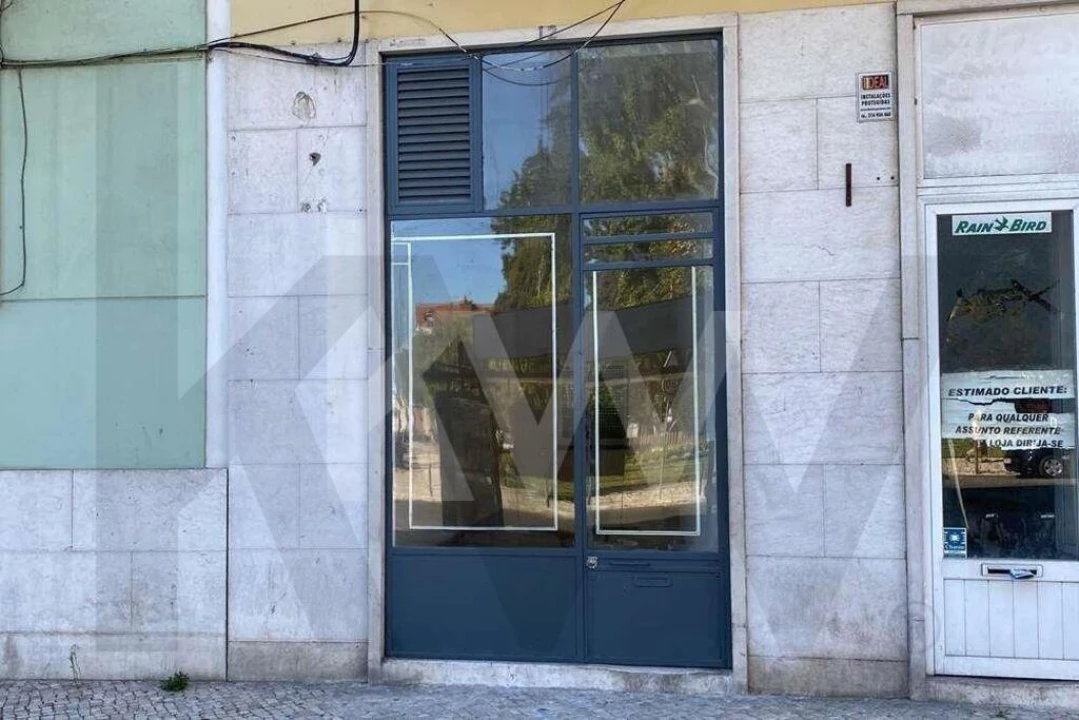 Loja para Arrendamento em Penha de França Foto 2