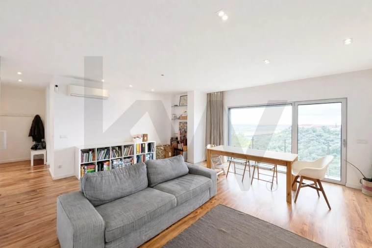 Apartamento T3 para Venda em Romeira e Várzea Foto 2