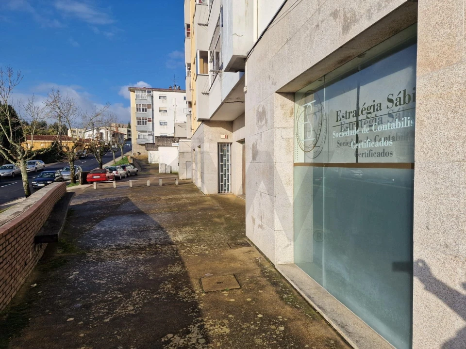 Loja para Venda em São João da Madeira Foto 11