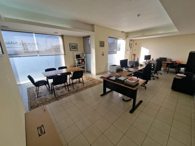 Loja para Venda em São João da Madeira Foto 3