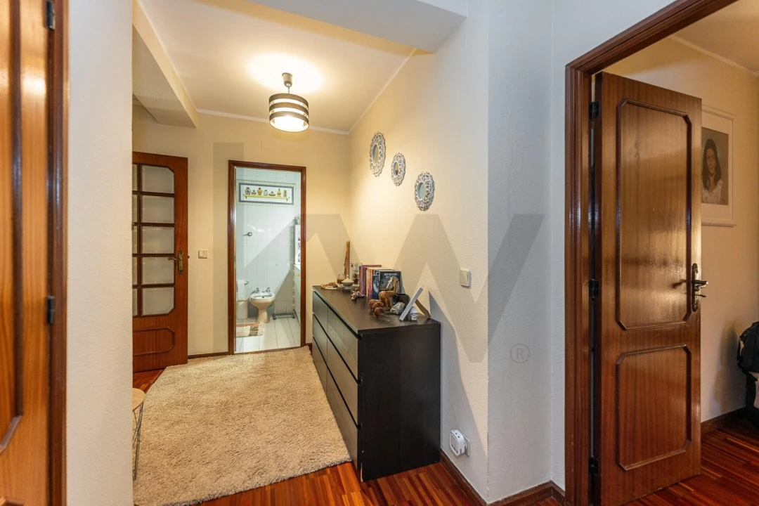 Apartamento T2 para Venda em Mafamude e Vilar do Paraíso Foto 17
