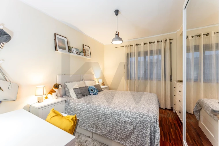 Apartamento T2 para Venda em Mafamude e Vilar do Paraíso Foto 24