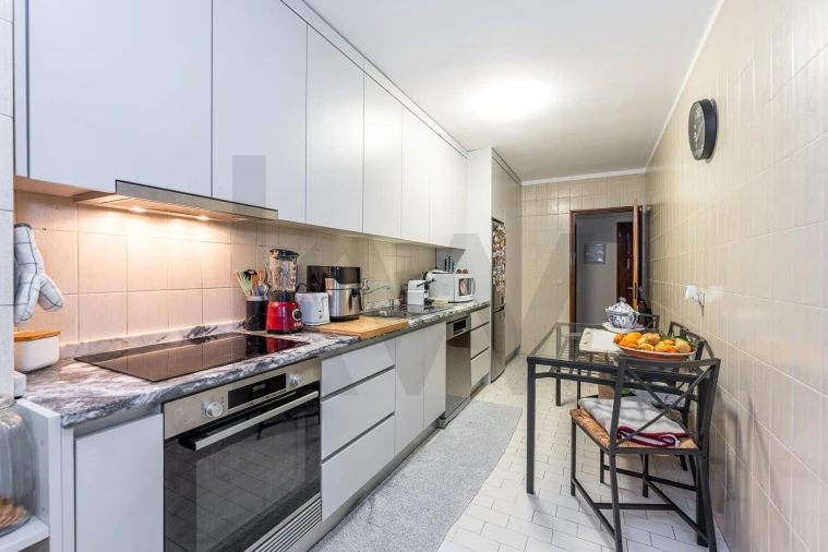 Apartamento T2 para Venda em Mafamude e Vilar do Paraíso Foto 5