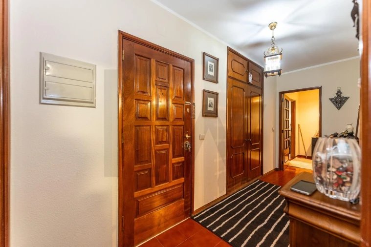 Apartamento T2 para Venda em Mafamude e Vilar do Paraíso Foto 7