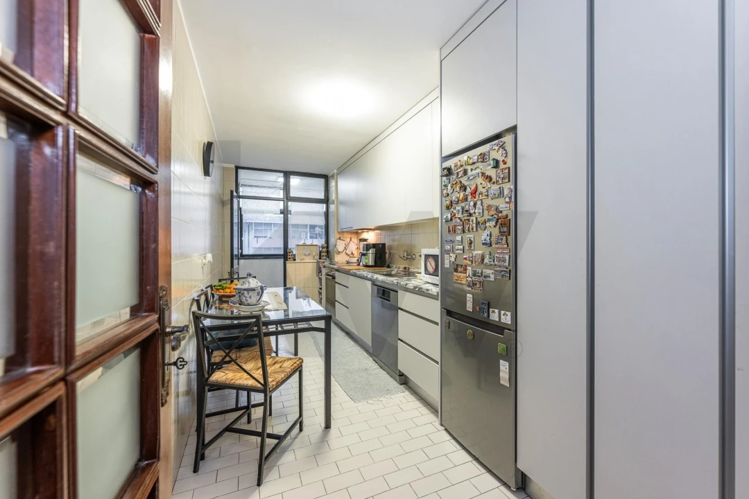 Apartamento T2 para Venda em Mafamude e Vilar do Paraíso Foto 2