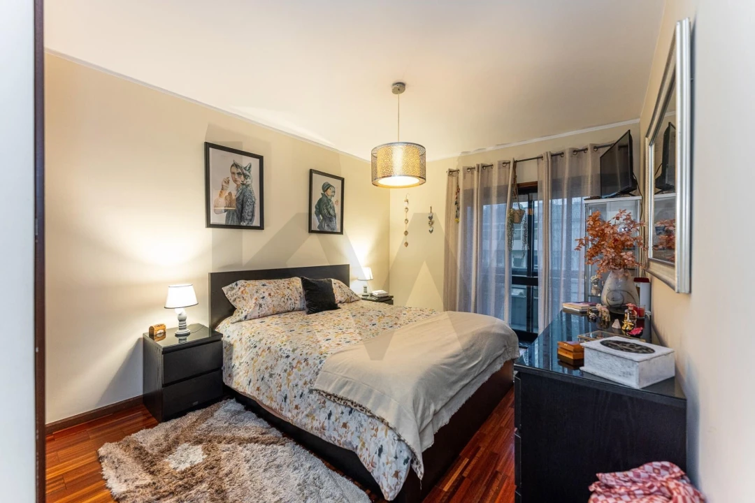 Apartamento T2 para Venda em Mafamude e Vilar do Paraíso Foto 22