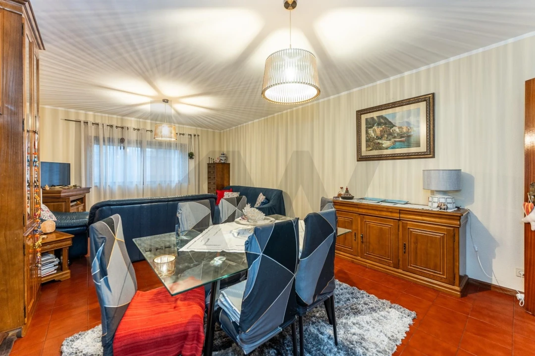 Apartamento T2 para Venda em Mafamude e Vilar do Paraíso Foto 11