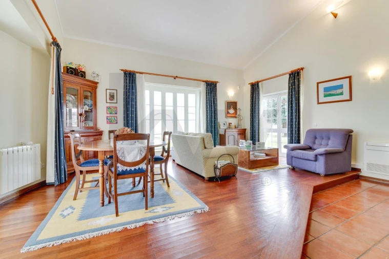 Moradia T6 para Venda em Santa Maria e São Miguel, São Martinho, São Pedro Penaferrim Foto 2