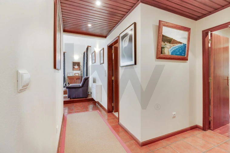 Moradia T6 para Venda em Santa Maria e São Miguel, São Martinho, São Pedro Penaferrim Foto 8