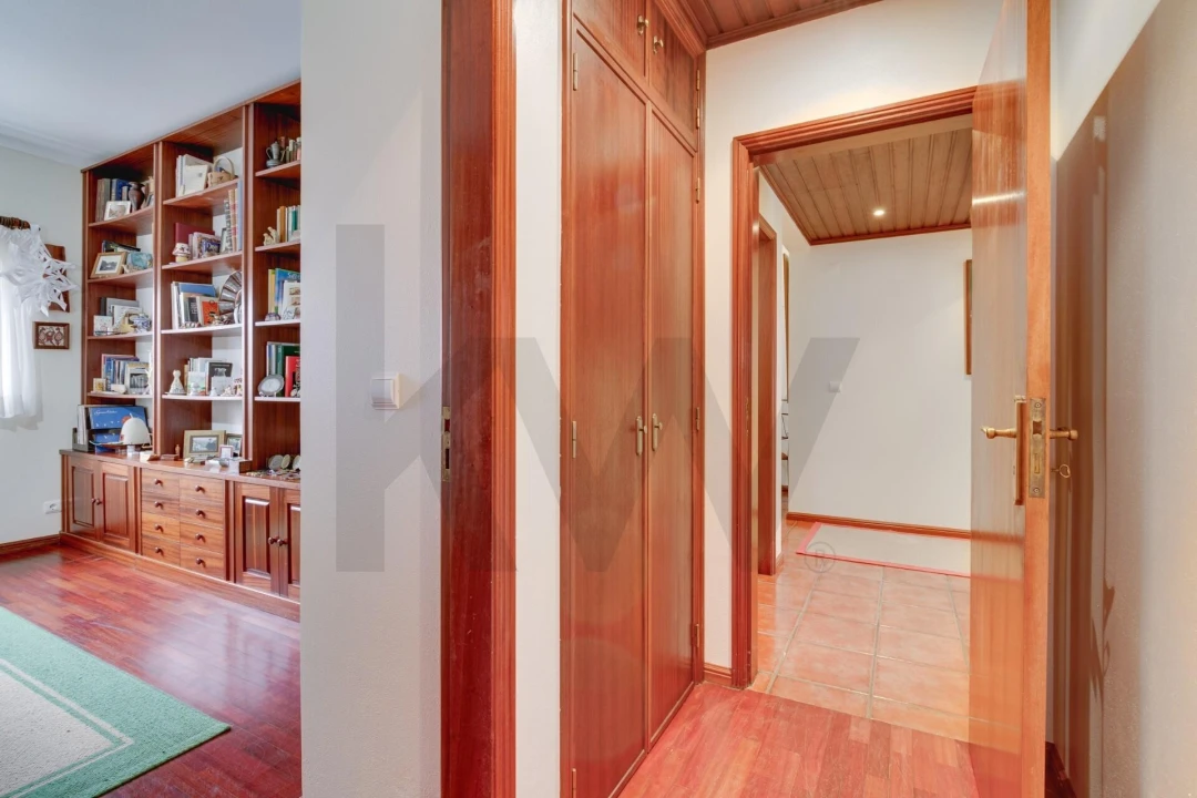 Moradia T6 para Venda em Santa Maria e São Miguel, São Martinho, São Pedro Penaferrim Foto 20