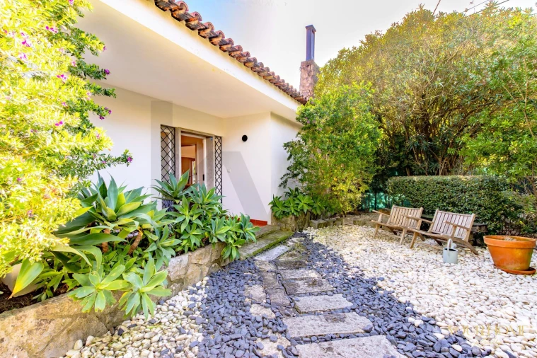 Moradia T4 para Arrendamento em Cascais e Estoril Foto 1