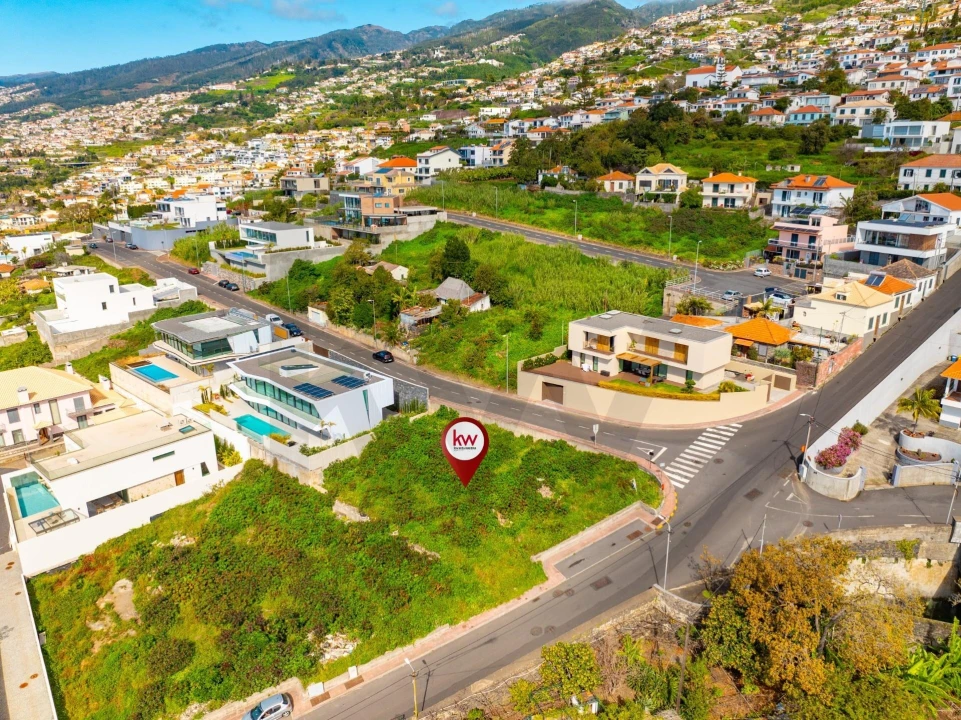 Terreno para Venda em Funchal (Santa Maria Maior) Foto 9