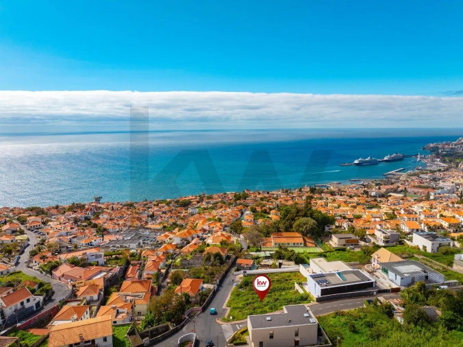 Terreno para Venda em Funchal (Santa Maria Maior) Foto 2