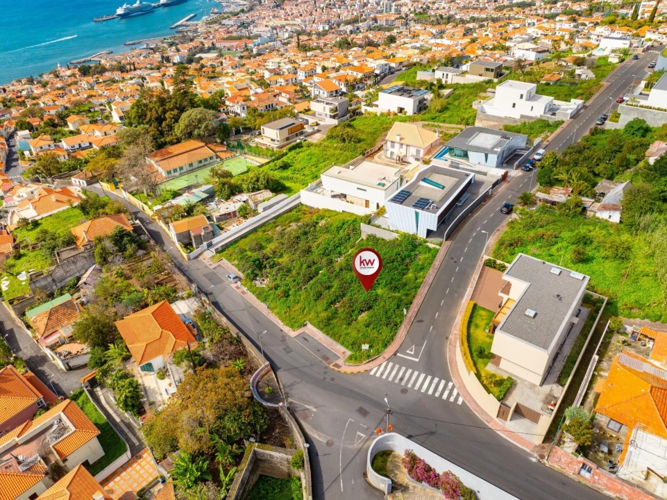 Terreno para Venda em Funchal (Santa Maria Maior) Foto 10