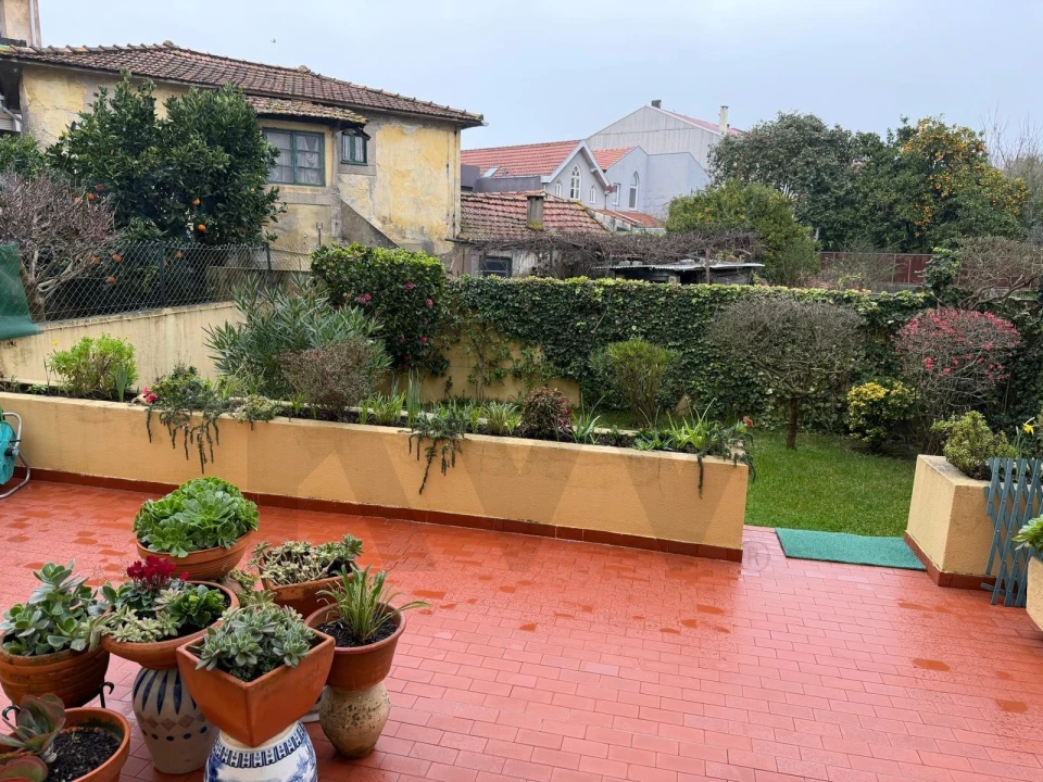 Apartamento T3 para Venda em Ramalde Foto 1