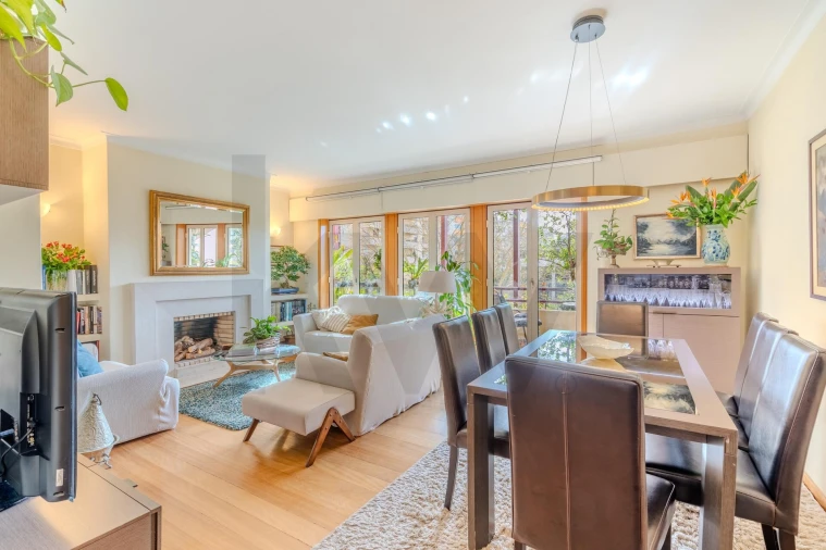 Apartamento T3 para Venda em Lumiar Foto 1