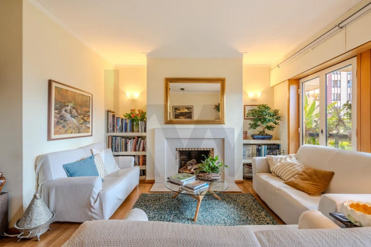 Apartamento T3 para Venda em Lumiar Foto 9