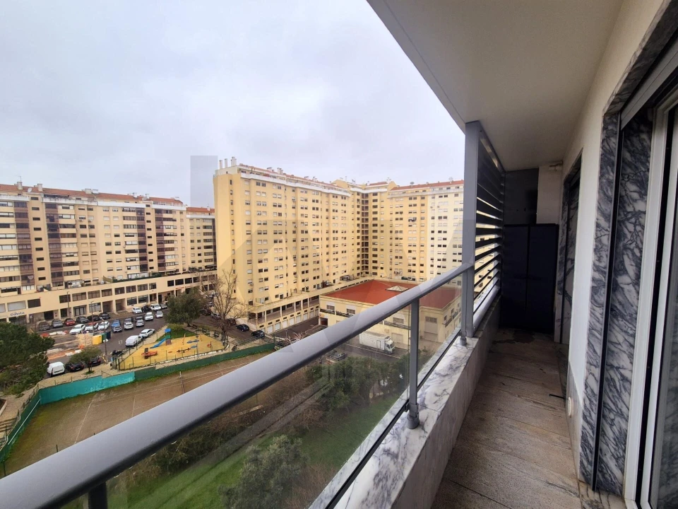 Apartamento T2 para Arrendamento em Sacavém e Prior Velho Foto 11