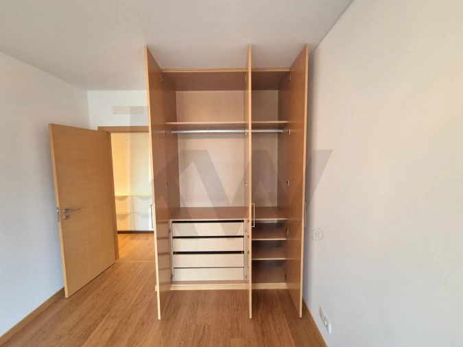 Apartamento T2 para Arrendamento em Sacavém e Prior Velho Foto 15