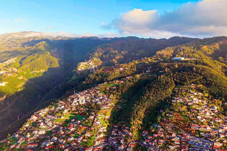 Terreno para Venda em Funchal (Santa Maria Maior) Foto 1