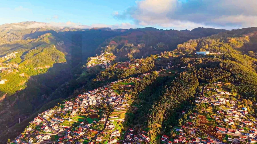 Terreno para Venda em Funchal (Santa Maria Maior)