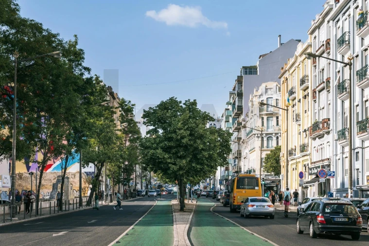 Loja para Venda em Arroios Foto 17