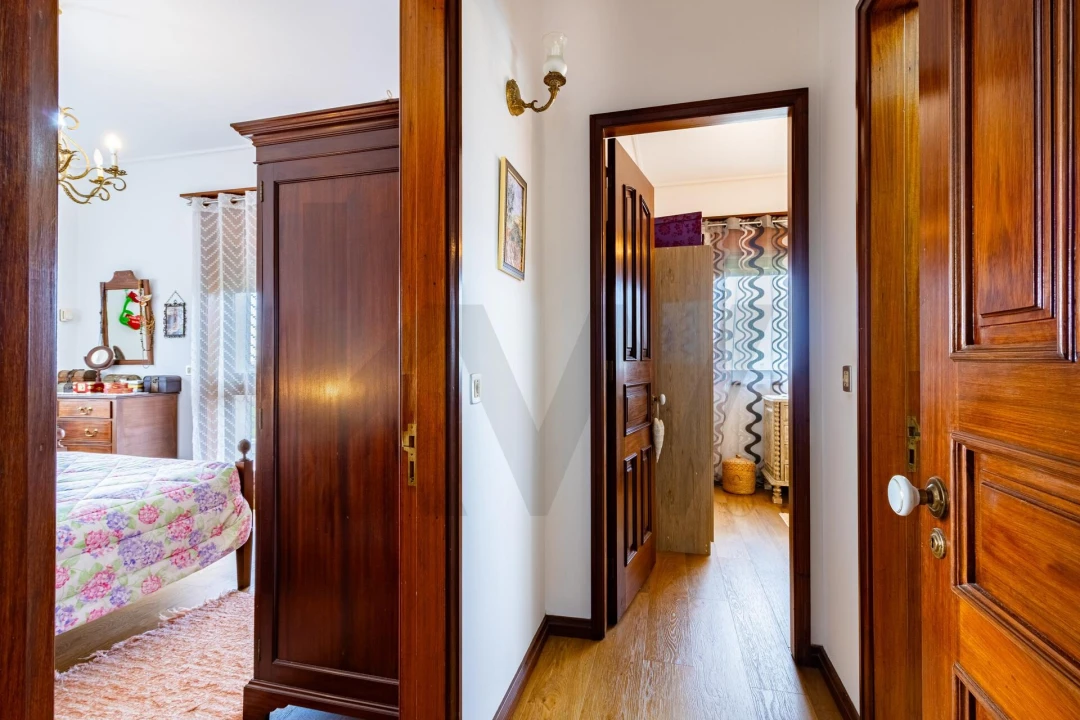 Moradia T7 para Venda em Cortegaça Foto 32