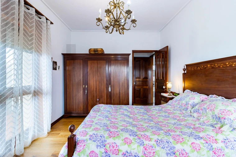 Moradia T7 para Venda em Cortegaça Foto 36