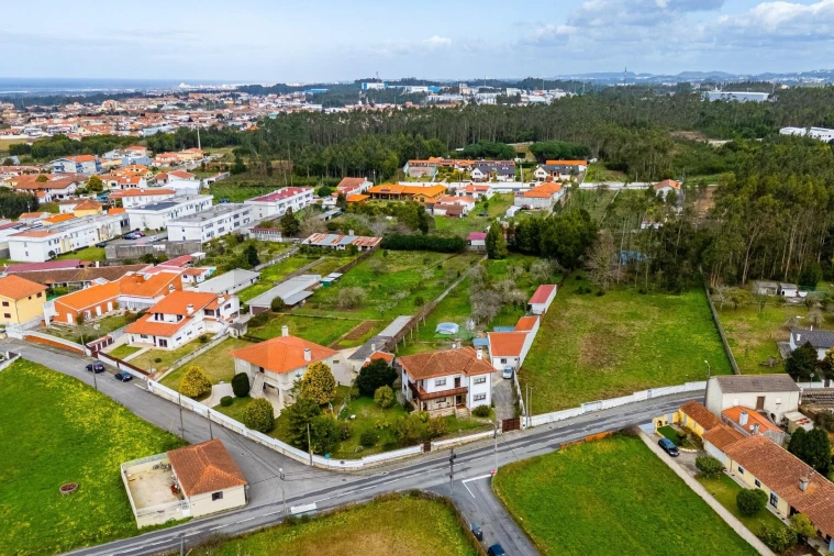 Moradia T7 para Venda em Cortegaça Foto 2