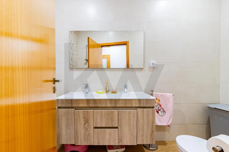 Moradia T7 para Venda em Cortegaça Foto 55