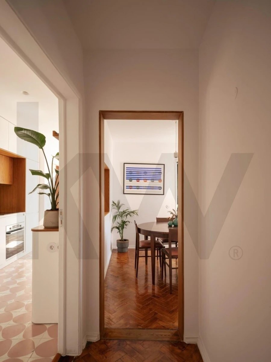 Apartamento T2 para Venda em Alvalade Foto 4