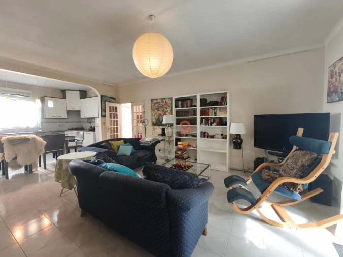 Moradia T5 para Venda em Lagos (São Sebastião e Santa Maria) Foto 2