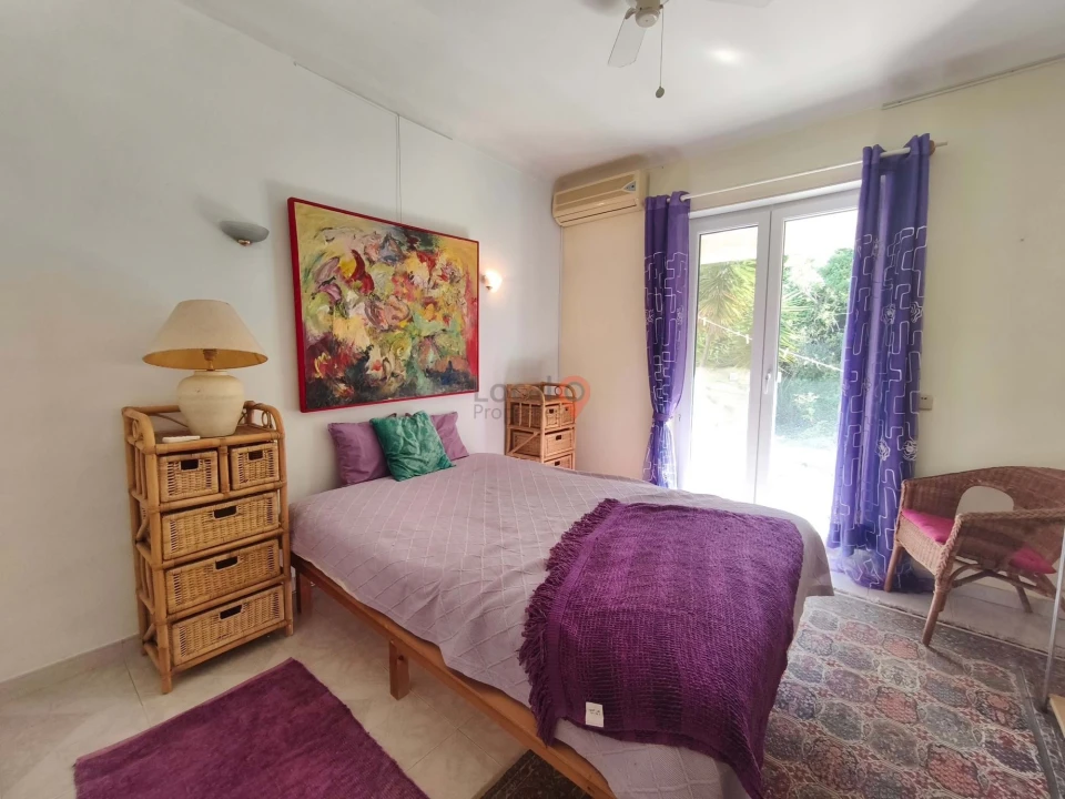 Moradia T5 para Venda em Lagos (São Sebastião e Santa Maria) Foto 8