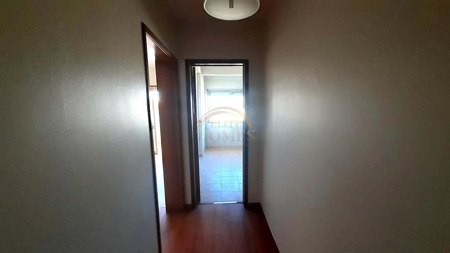 Apartamento T2 para Venda em Agualva e Mira-Sintra Foto 15