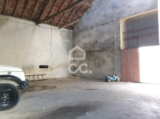 Armazém para Arrendamento em Santa Maria, São Pedro e Sobral da Lagoa Foto 6