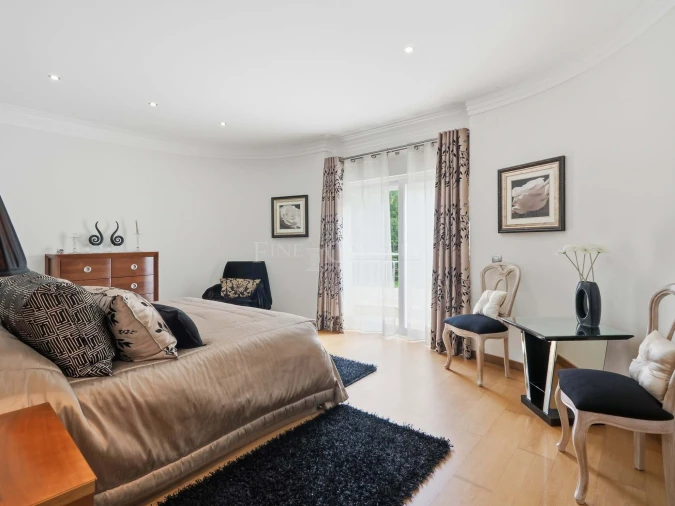 Moradia T4 para Venda em Lagoa e Carvoeiro Foto 48