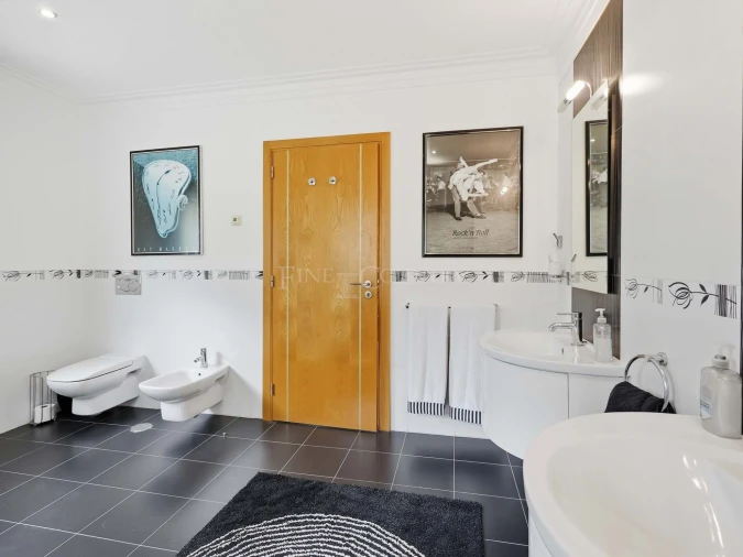 Moradia T4 para Venda em Lagoa e Carvoeiro Foto 35