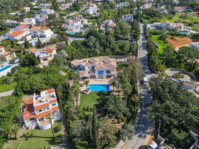 Moradia T4 para Venda em Lagoa e Carvoeiro Foto 1