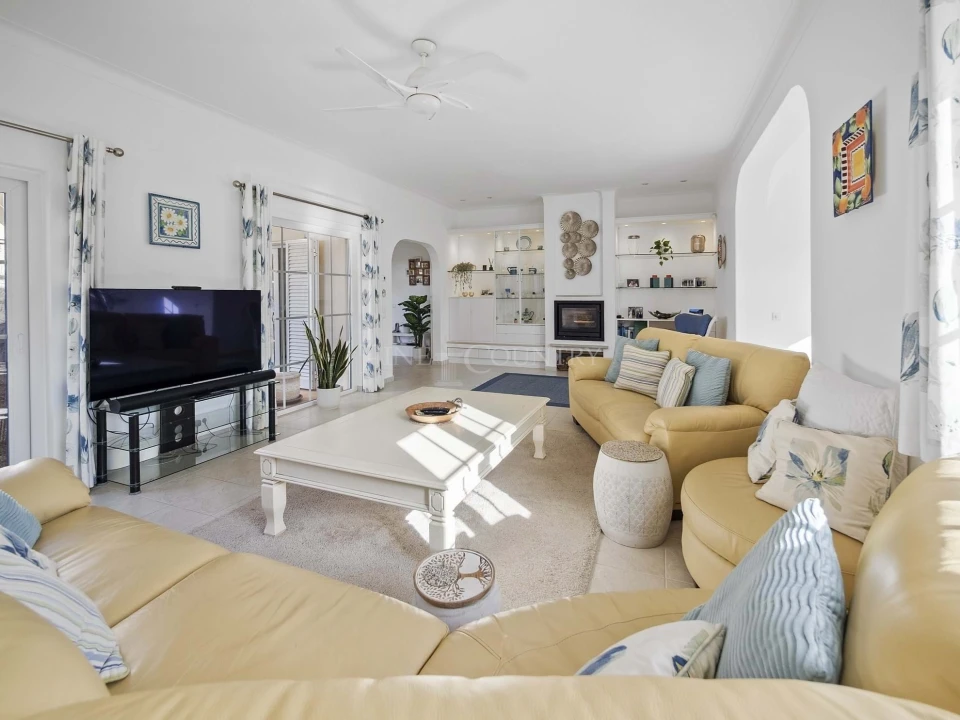 Moradia T4 para Venda em Lagoa e Carvoeiro Foto 5