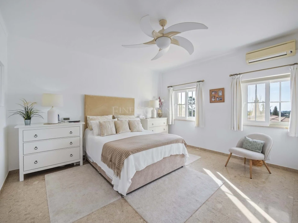 Moradia T4 para Venda em Lagoa e Carvoeiro Foto 27